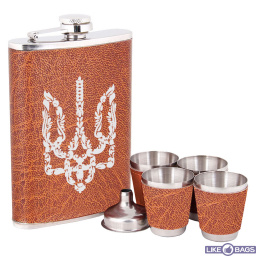 Фляга герб України + чотири склянки + лійка 9 oz в подарунковому наборі LB-044K1