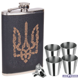 Фляга герб України + чотири склянки + лійка 7 oz в подарунковому наборі LB-015U21